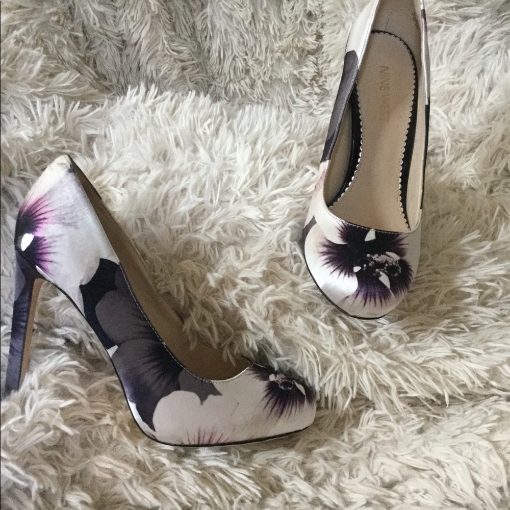 Nine West Tyler concealed platform pump